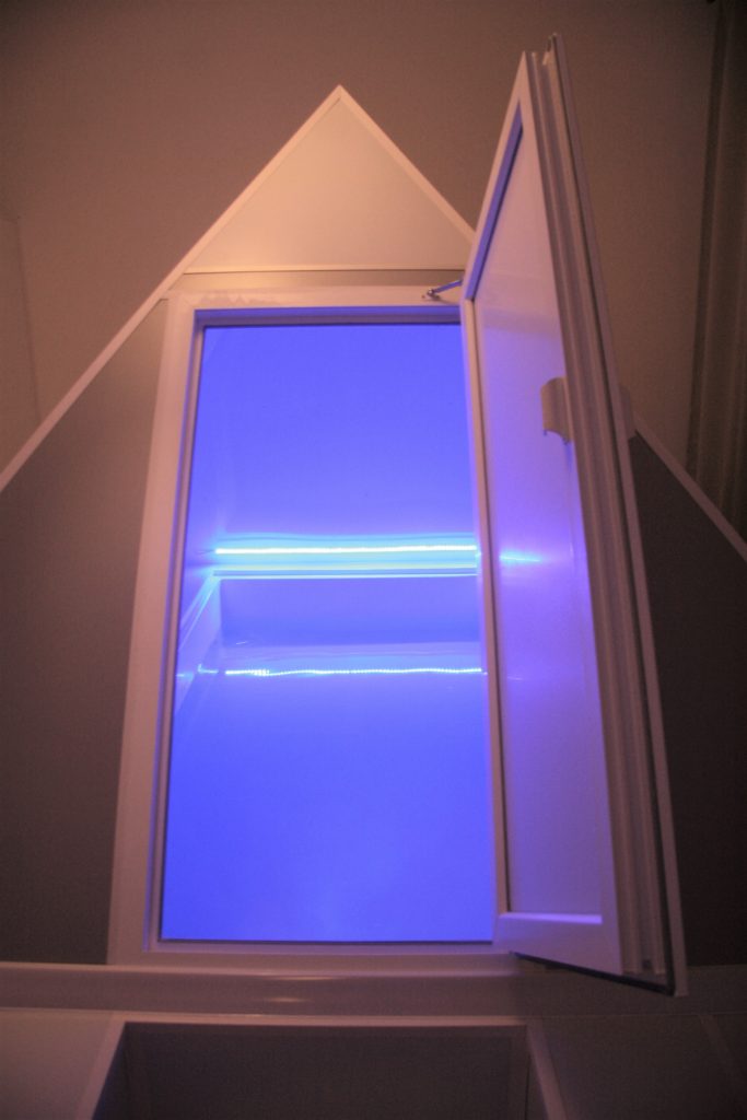 AQUARMONY PYRAMID – Pyramid Float Cabin