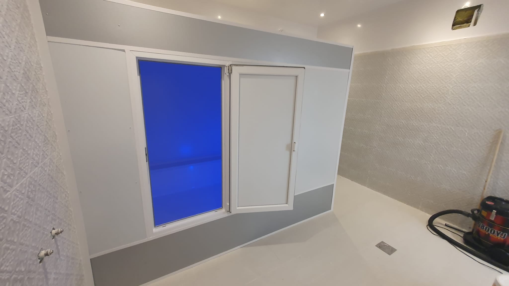 AQUARMONY ONE — Float Cabin